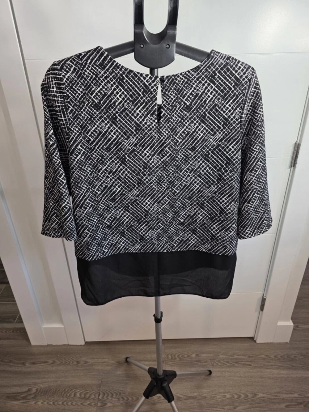Atmosphere Blouse - Picture 7 of 13
